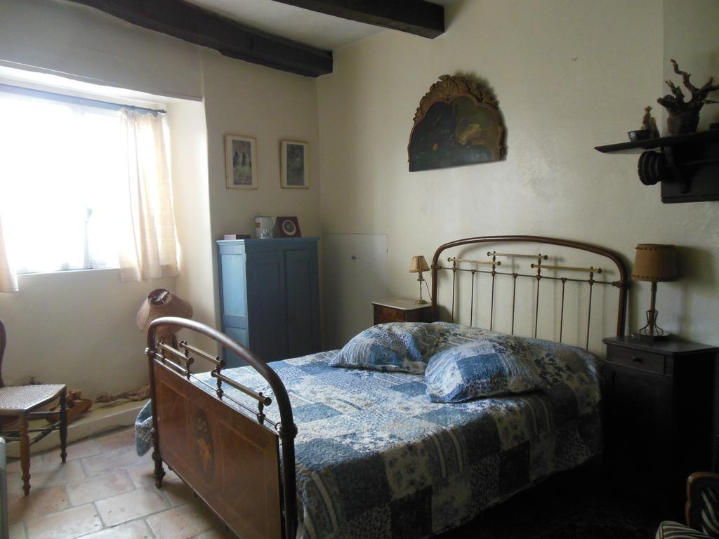Auberge Lion D'Or Saint-Antonin Zimmer foto