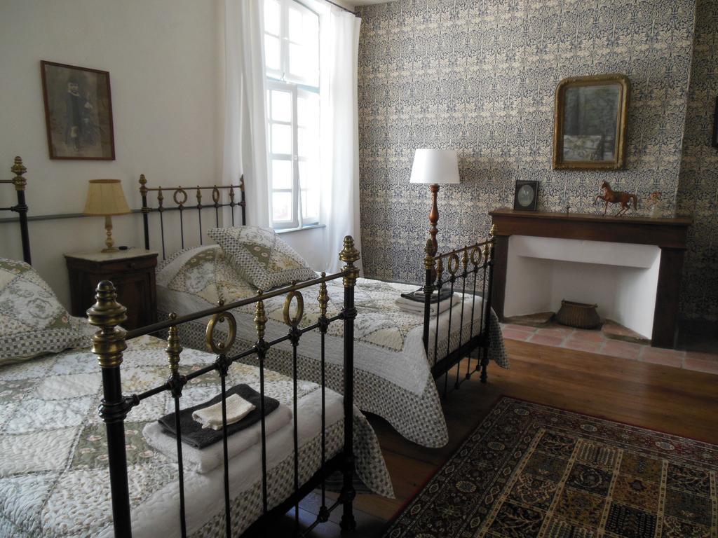 Auberge Lion D'Or Saint-Antonin Zimmer foto