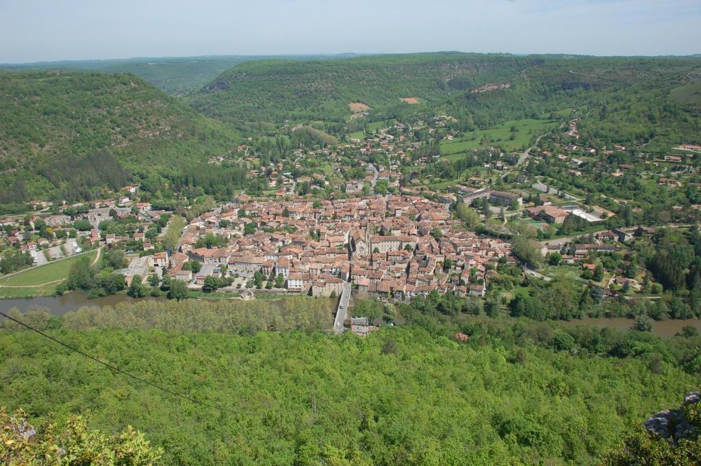 Auberge Lion D'Or Saint-Antonin Zimmer foto